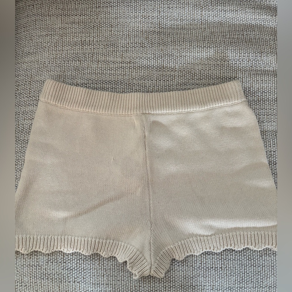 COTTON ON CROCHET SHORTS - Picture 2 of 3